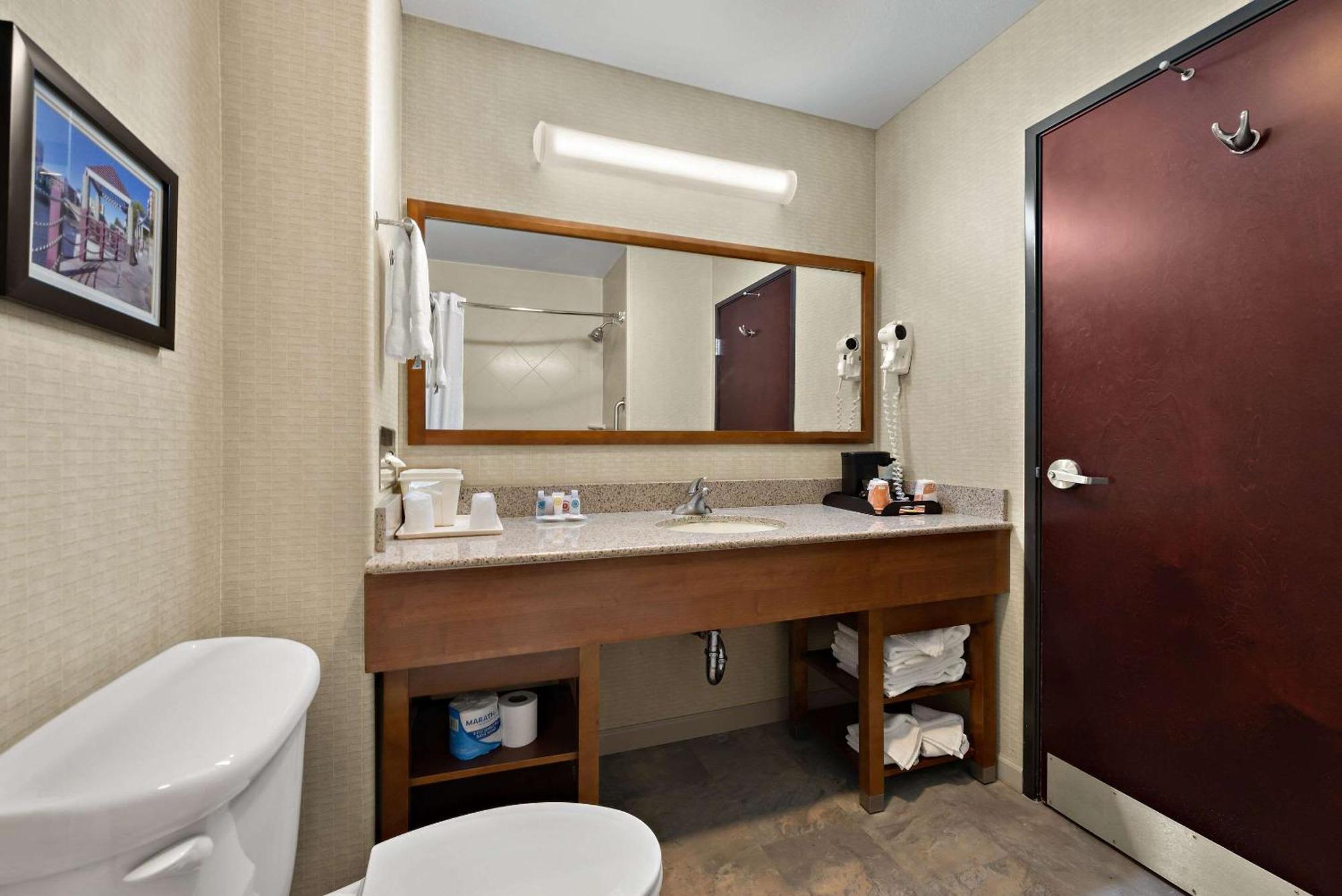 Comfort Inn & Suites Airport Convention Center Ріно Екстер'єр фото