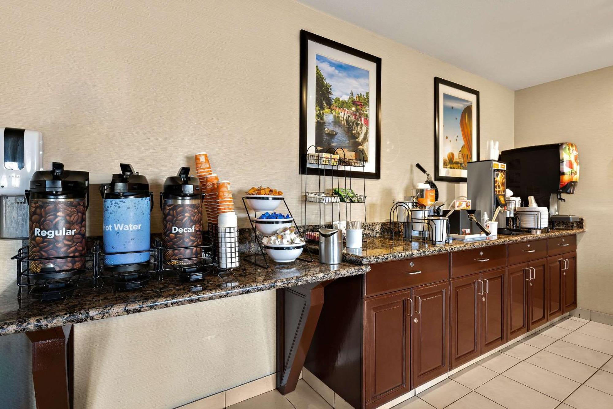Comfort Inn & Suites Airport Convention Center Ріно Екстер'єр фото